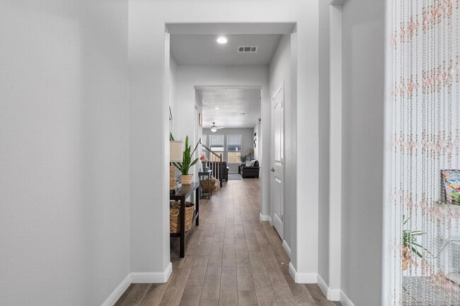 Foto del edificio - 7100 Oconnor Rd
