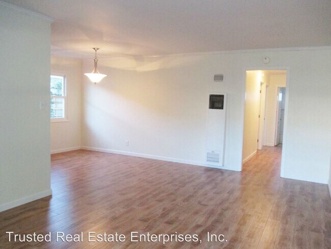 Foto del edificio - 6048-6056 Woodland St