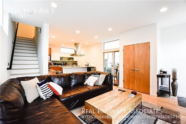 Foto del edificio - 2220 Yale Ave. E.