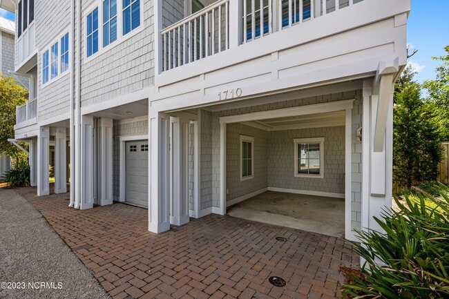 Building Photo - 1710 Tearthumb Ct