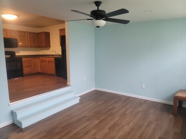 Foto del edificio - 810 Seymour Rd