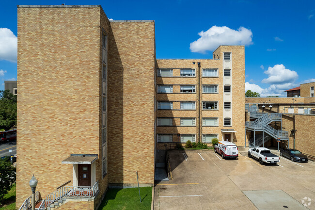 Building Photo - Kinsolving Residence Hall