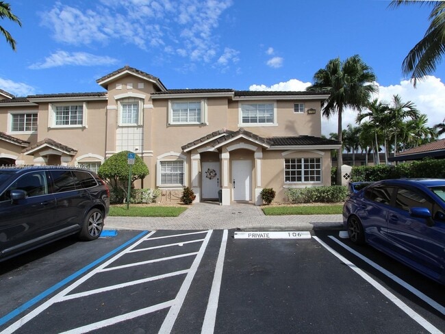 Foto del edificio - 5755 NW 115th Ct