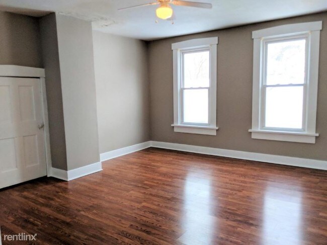 Building Photo - 3 br, 1 bath House - 113 Park Dr