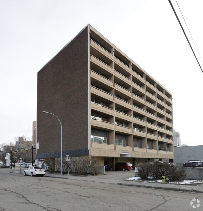 Photo du bâtiment - Sovereign Heights