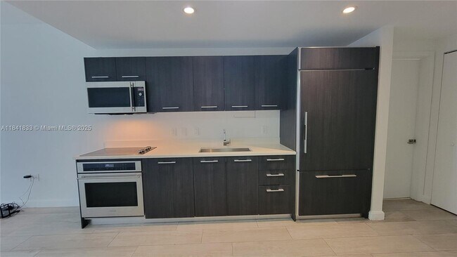 Foto del edificio - 55 SW 9th St