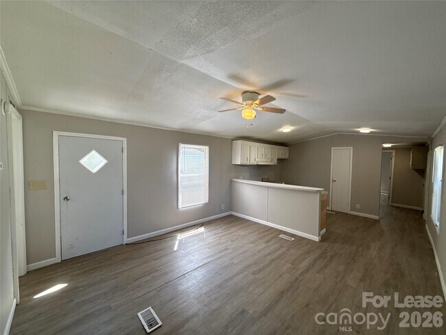 Building Photo - 306 Huffstetler Rd