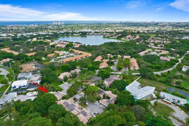Foto del edificio - 3130 Kingswood Terrace
