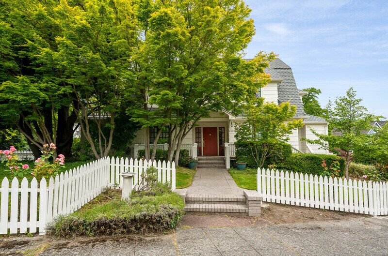 Primary Photo - 4802 NE 39th St