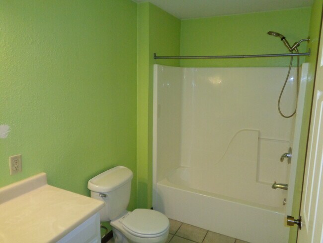 Foto del edificio - 6064 Barkwood Ln
