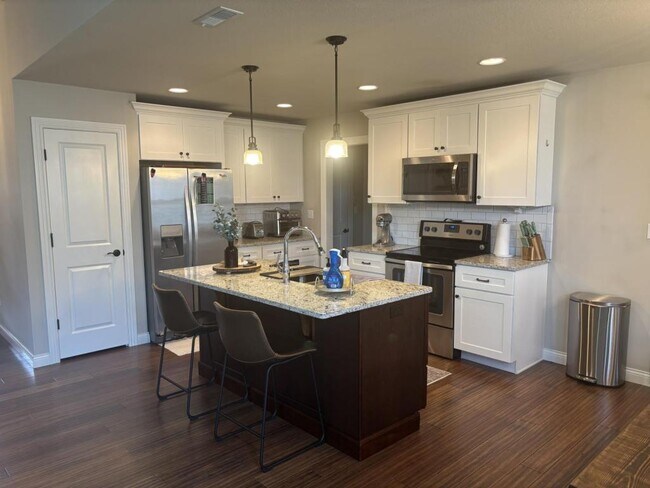 Foto del edificio - 1703 Trellis Ln