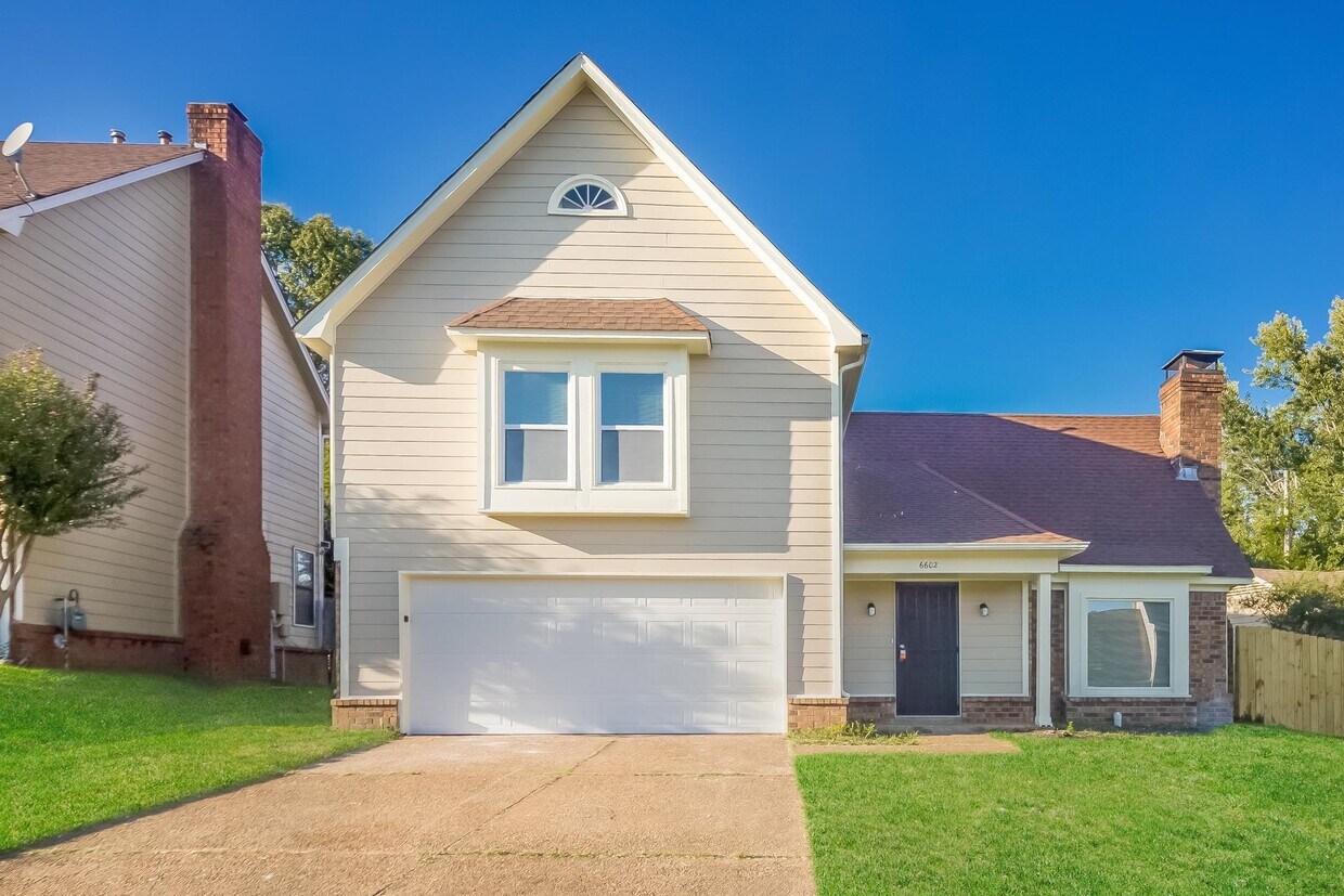 Primary Photo - 6602 Meadow Bend Dr