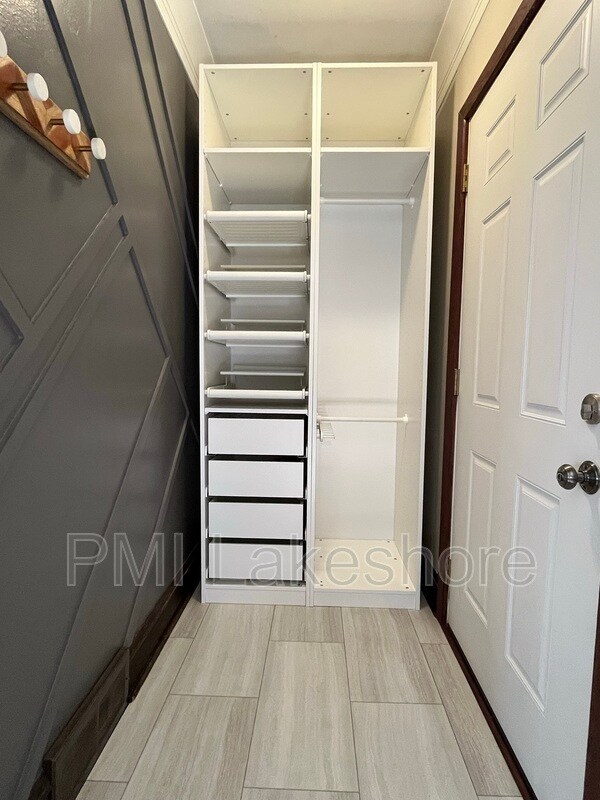 Foto del edificio - 4629 W 6th St