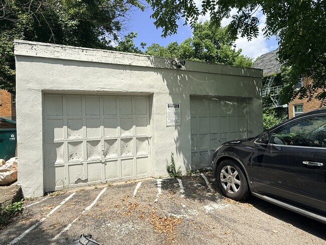 Foto del edificio - 860 Blair Ave