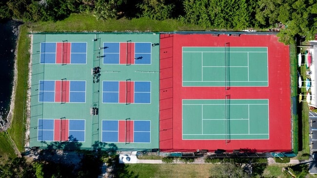 Building Photo - 542 Lakeside Dr