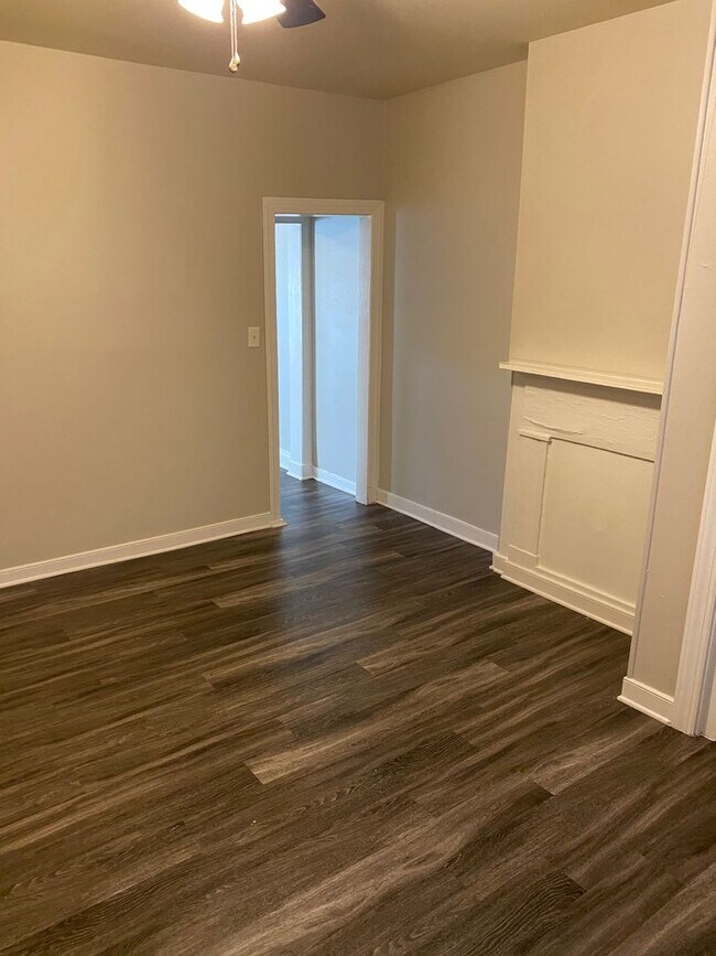 Foto del edificio - 1015 W Leigh St