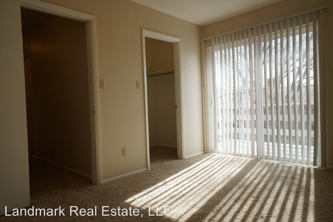 Building Photo - 2 br, 1.5 bath Apartment - 6729 Dale Road