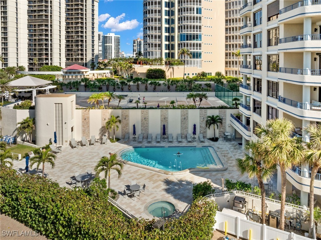 Foto principal - 4451 Gulf Shore Blvd N