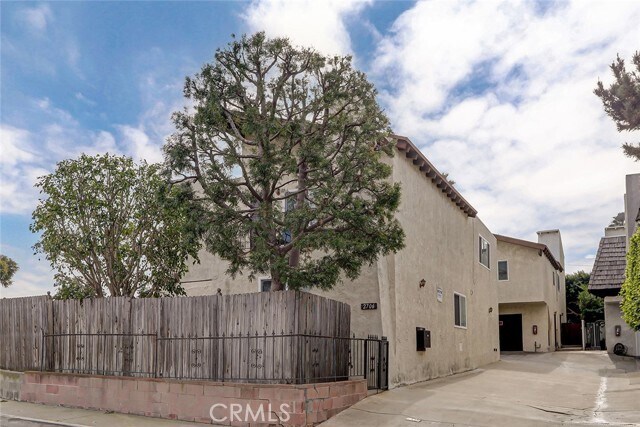 Building Photo - 2706 Voorhees Ave