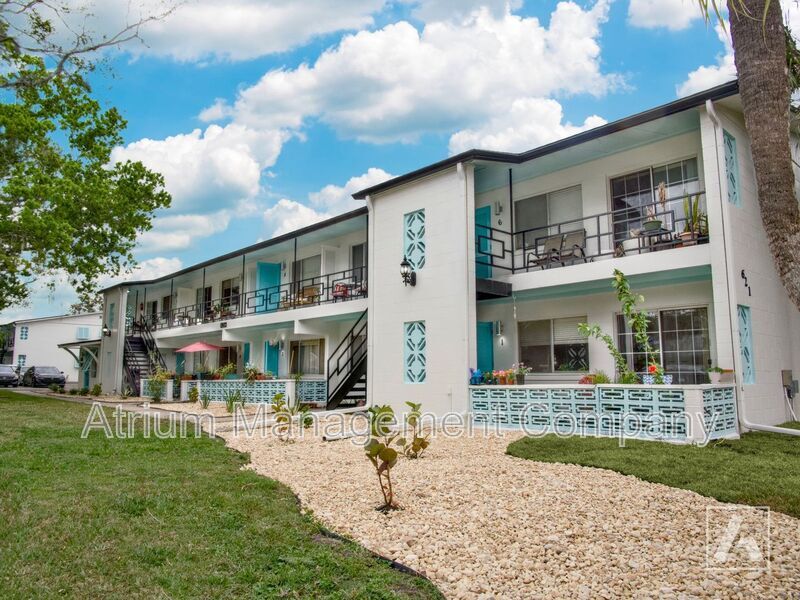 Foto principal - 615 Lakeview St