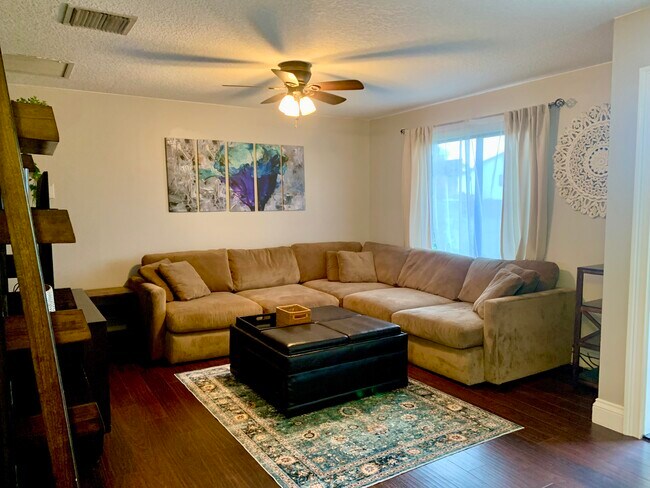 Photo - 11883 Sturbridge Ln Townhome