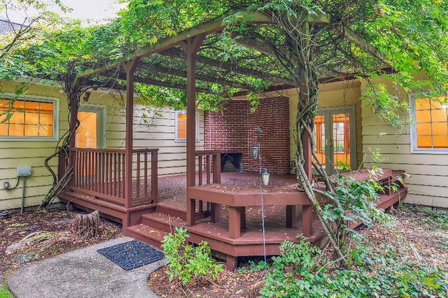 Photo - 8740 SW Birchwood Rd House