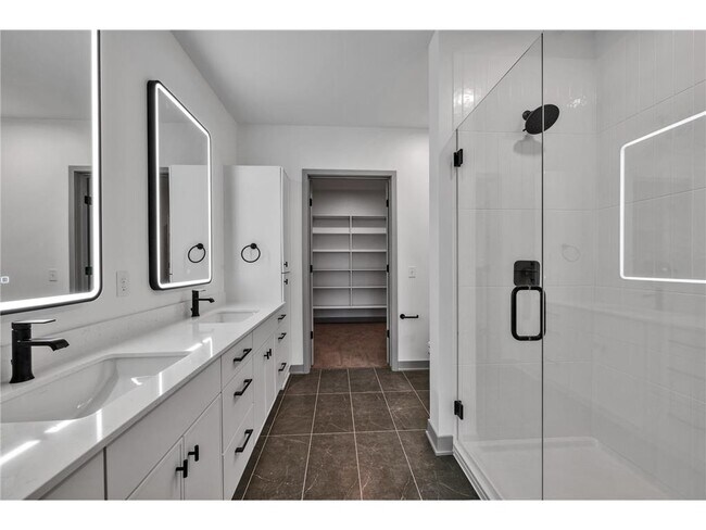 Foto del edificio - 640 Wisconsin Ave N