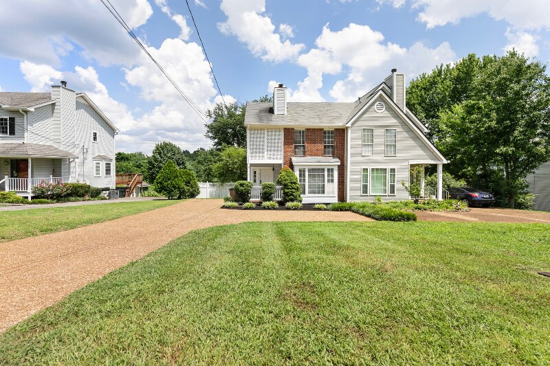 Foto principal - 5742 Brentwood Meadows Cir