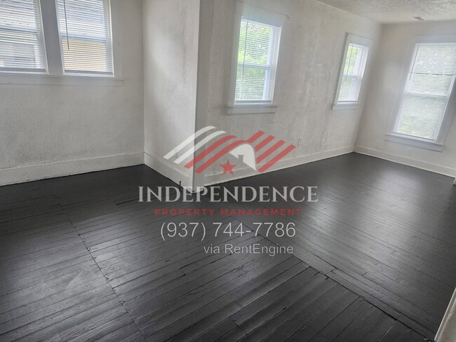 Foto del edificio - 721 E Pearl St