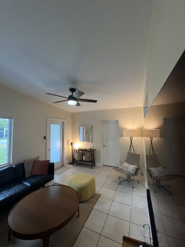 Building Photo - 6425 SW 82nd St