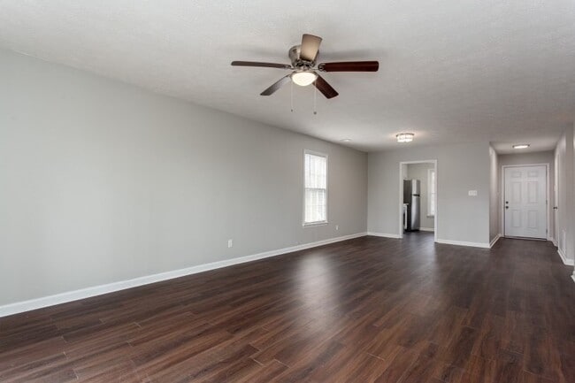 Foto del edificio - 598 Osborne Ct