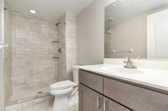 Foto del edificio - New Renovated Condo
