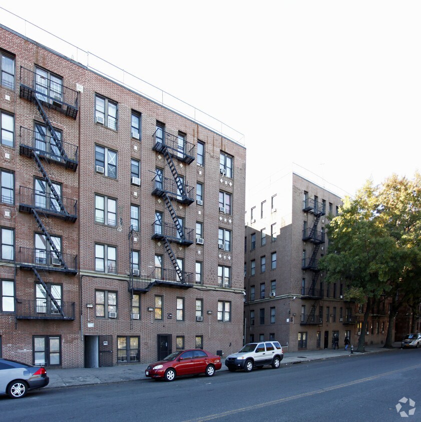 Foto principal - 1145 Morrison Ave