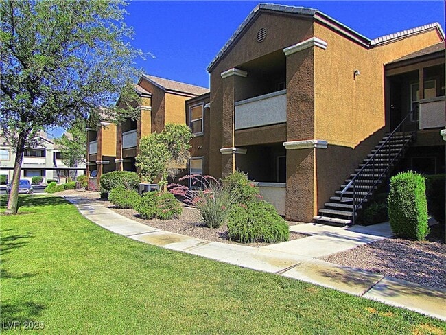 Foto del edificio - 555 E Silverado Ranch Blvd