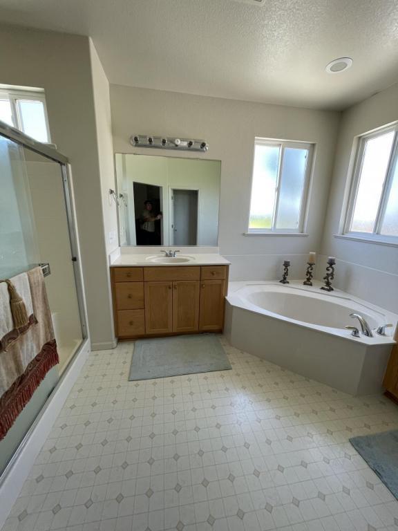 Building Photo - 1605 Bay Meadow Ln