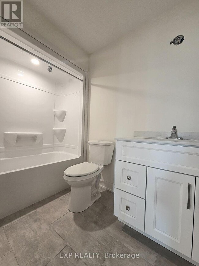 Building Photo - 327 Voyageur Pl