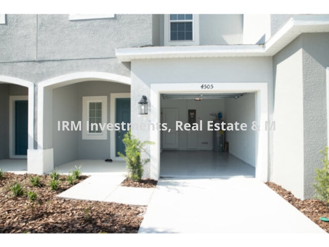 Building Photo - BRAND NEW!! townhouse ready for move in!!