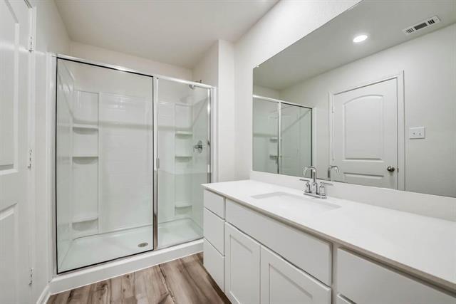 Foto del edificio - 305 Marsh Ln