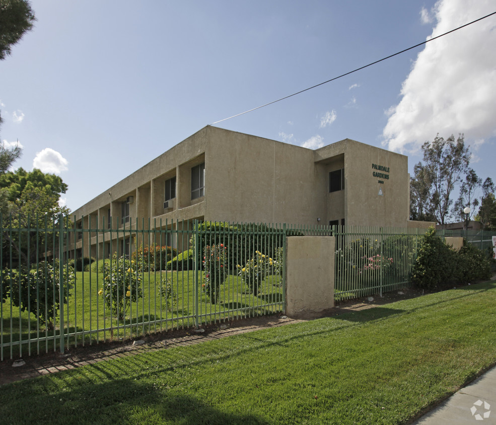 Foto principal - Palmdale Gardens Senior Apartments