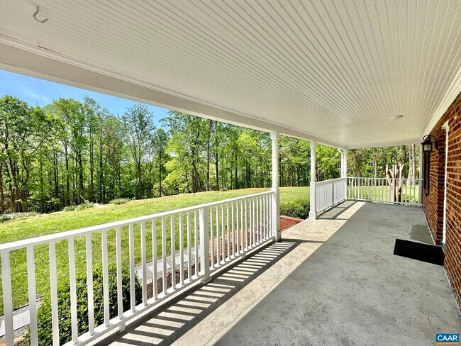 Foto del edificio - 2278 Hansens Mountain Rd