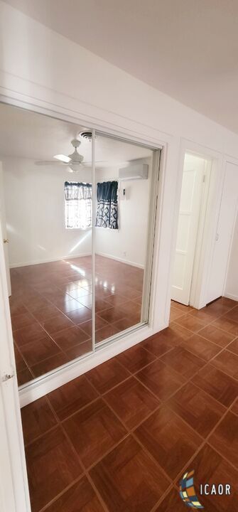 Foto del edificio - 118 B St