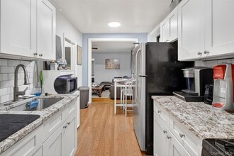 Building Photo - 475 Bronx River Rd