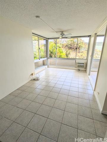 Building Photo - 255 Huali St