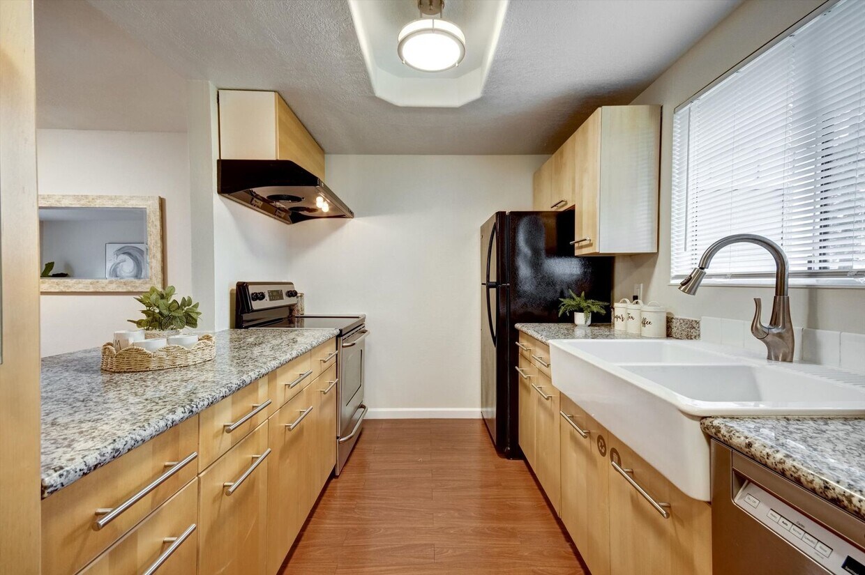 Foto principal - Sunnyvale Meadows Condo
