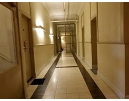 Foto del edificio - 56 St Joseph St