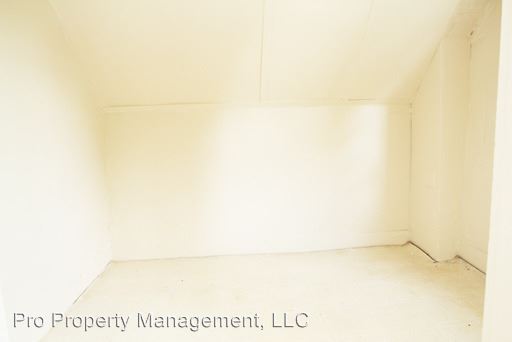 Building Photo - 15 Ridgewood St