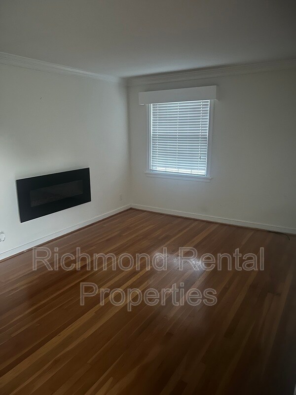 Building Photo - 5021 Thrush Ln