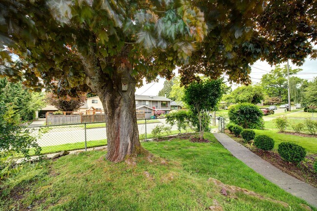 Foto del edificio - 9234 36th Ave SW
