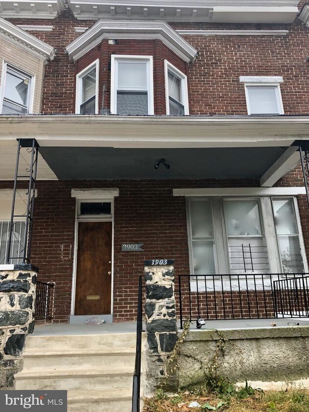 Foto principal - 3903 Fairview Ave