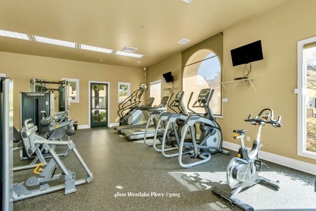 Building Photo - Coming Soon!  Great 2 bedroom/1.5 Bath in Westlake Villas!